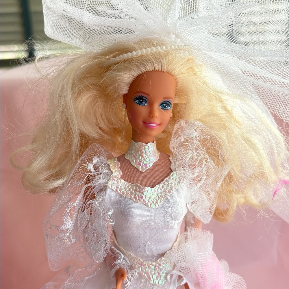 🟢 1985 Mattel Barbie Wedding Fantasy (comes with stand) Unisex - Picture 4 of 5